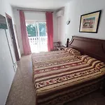 Hostal Europa 2*
