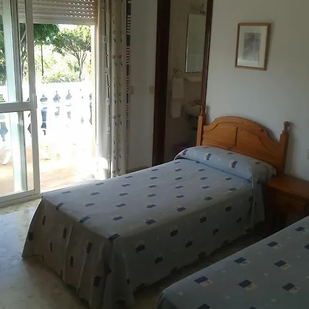 Πανσιόν Hostal Europa 2*