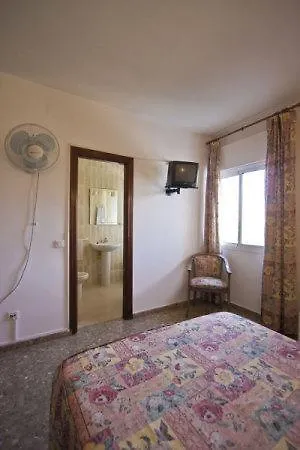 Πανσιόν Hostal Europa Εστεπόνα