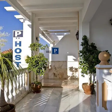 Πανσιόν Hostal Europa Εστεπόνα